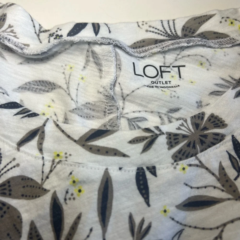 LOFT Outlet White Base Puff Sleeve Shirt w/Botanical Leaf Pattern Size Large